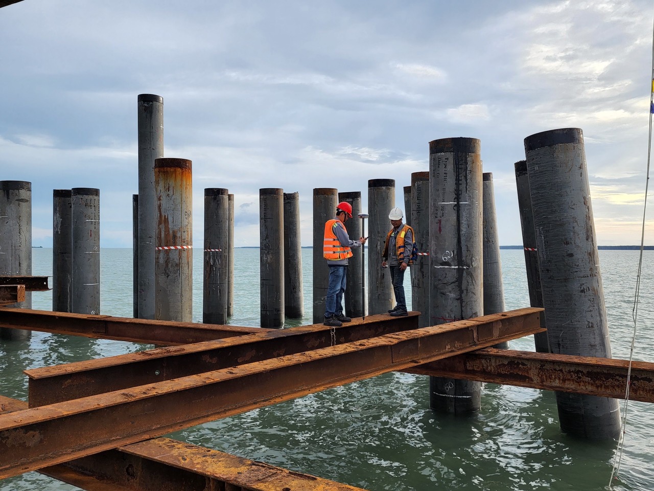 Supply and construction of piles and piles