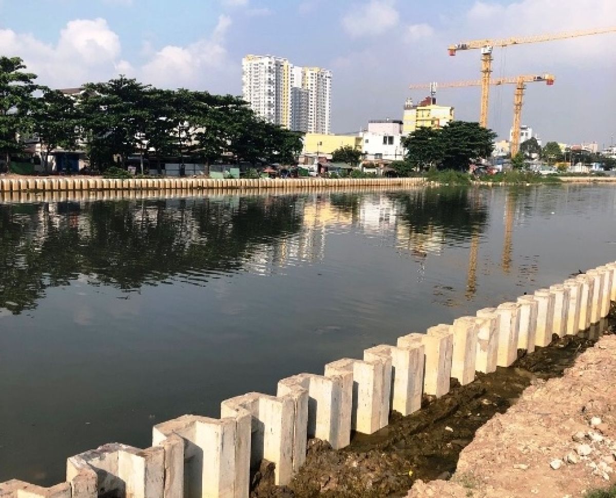 PROTECTION EMBANKMENT OF CHANNEL, RIVER